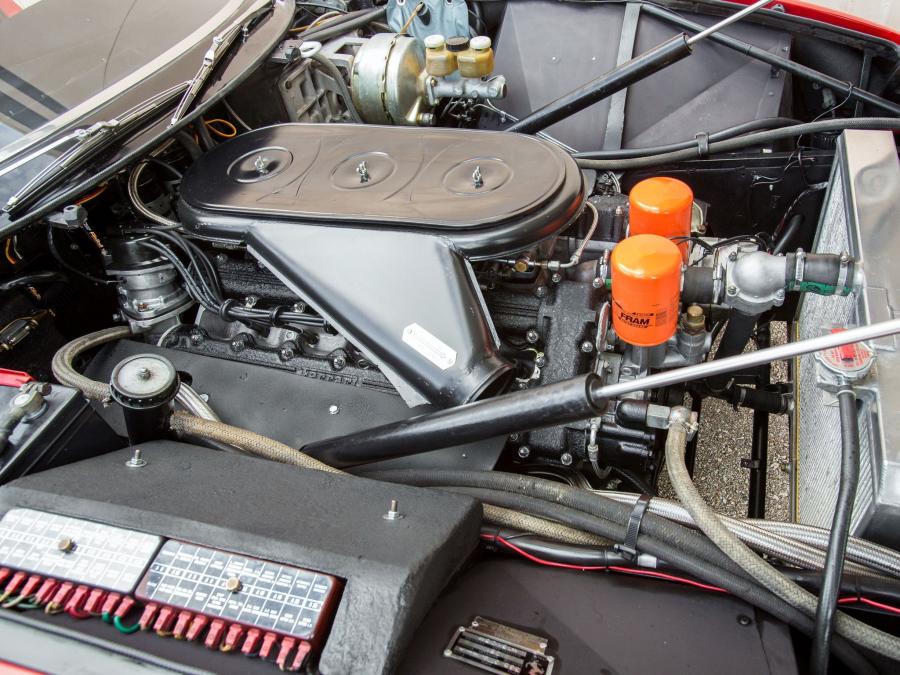  Ferrari 365 GTB/4 Daytona 1971 года  (фото 24 из 52)